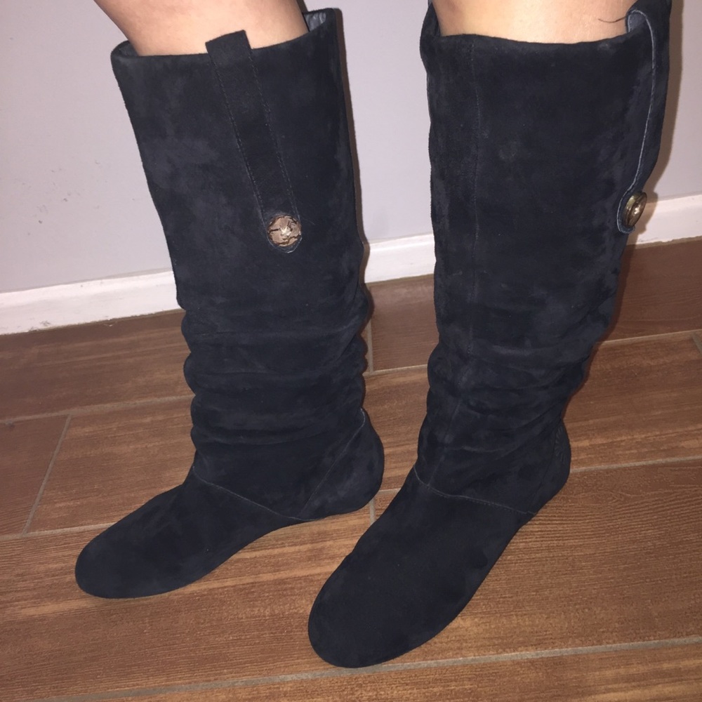 UGG Tall Boot Size 7